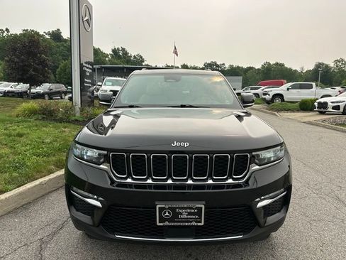 Used 2023 Jeep Grand Cherokee Limited AWD/4WD image 8