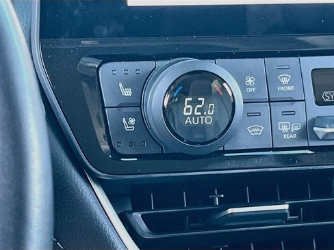 Used 2025 Toyota Grand Highlander FWD image 19