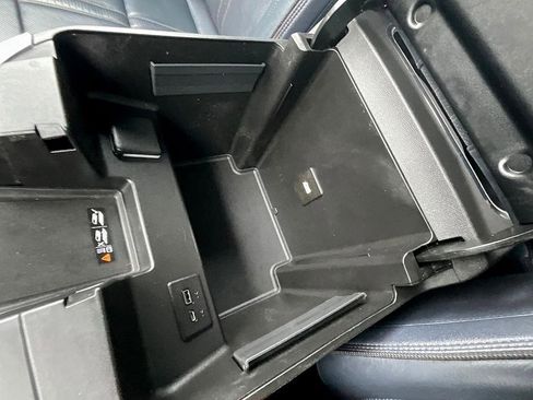 Used 2022 Chevrolet Silverado 1500 High Country image 24