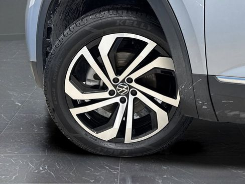 Used 2023 Volkswagen Atlas Cross Sport SEL image 37