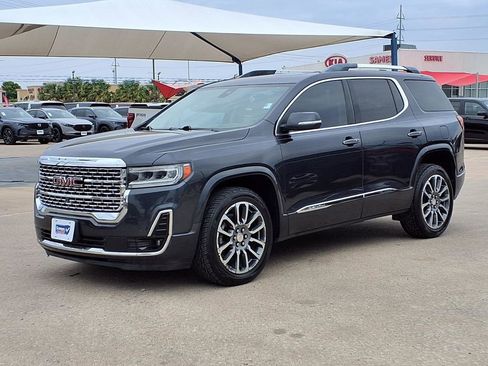Used 2021 GMC Acadia Denali w/ Denali Technology Package image 3