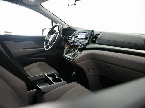 Used 2018 Honda Odyssey LX image 48