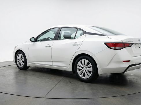 Used 2025 Nissan Sentra S image 6