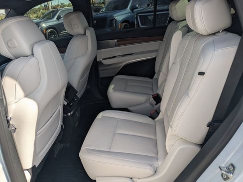 New 2026 Cadillac Vistiq Luxury w/ LPO, Floor Liner Package image 16