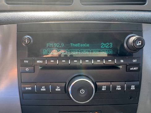 Used 2011 GMC Sierra 2500 SLT w/ SLT Convenience Package image 12