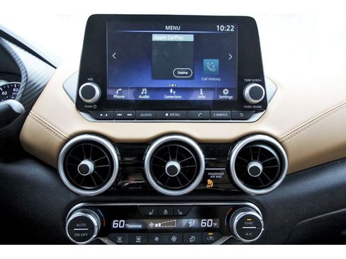 Used 2024 Nissan Sentra SV w/ SV Premium Package image 11