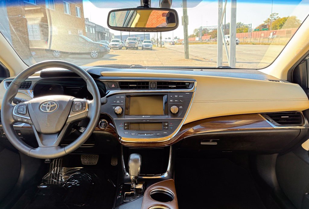 Used 2014 Toyota Avalon Limited FWD image 22
