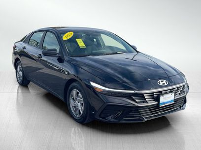 Certified 2025 Hyundai Elantra SE