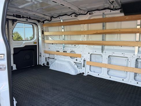 Used 2024 Ford Transit 250 Low Roof w/ Exterior Upgrade Package RWD image 10
