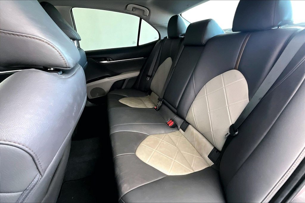 Used 2018 Toyota Camry XLE w/ Driver Assist Package FWD image 31