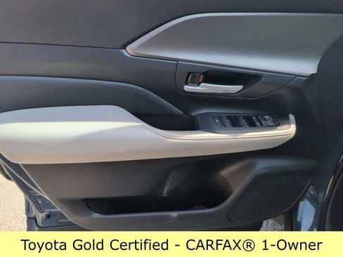 Certified 2024 Toyota Grand Highlander XLE image 12