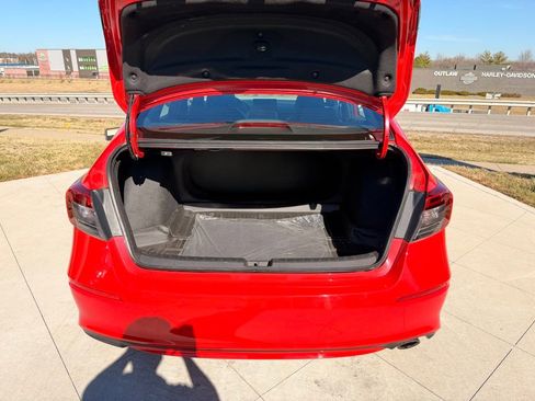 Used 2023 Honda Civic Sport image 28