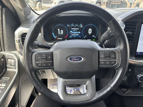 Used 2022 Ford F150 Lariat w/ Equipment Group 501A Mid image 17