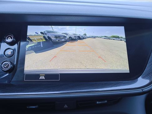 Used 2022 Buick Envision Essence w/ Safety Package image 33