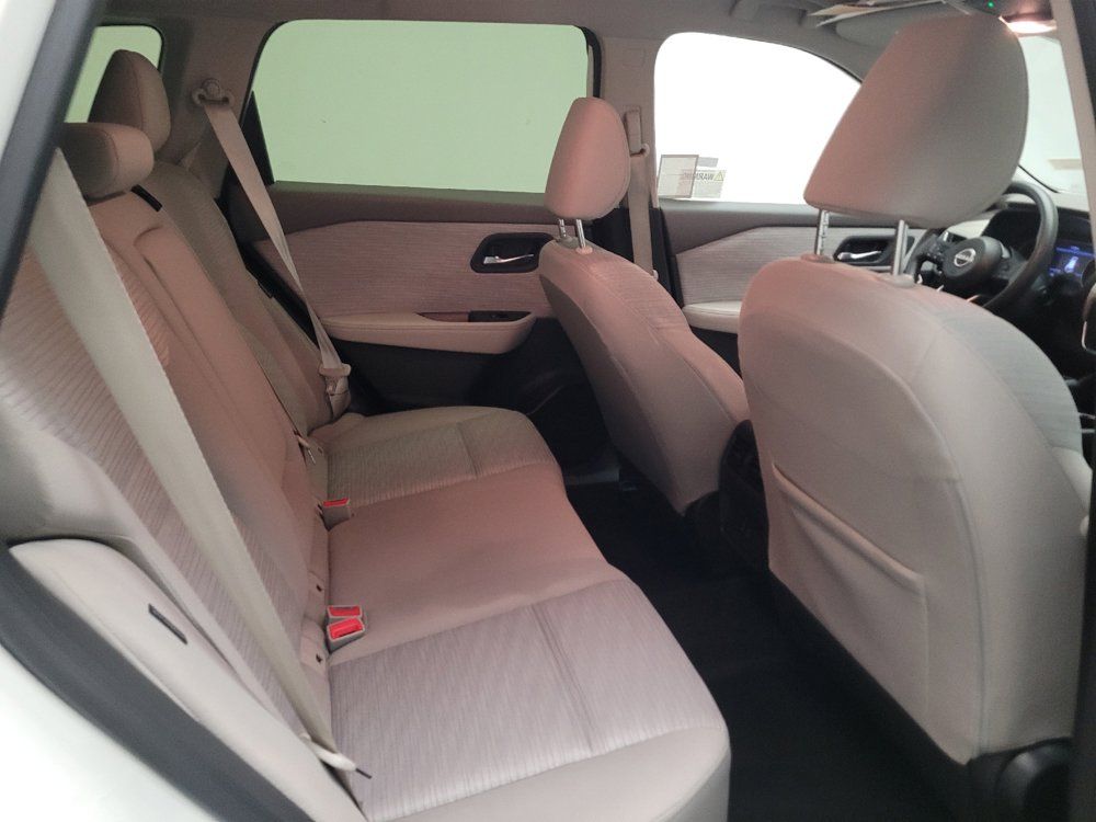 Used 2023 Nissan Rogue SV FWD image 19
