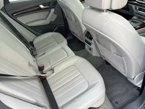 Used 2019 Audi Q5 2.0T Premium Plus w/ Premium Plus Package AWD/4WD image 27