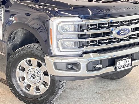 Used 2024 Ford F250 Lariat w/ Chrome Package image 35