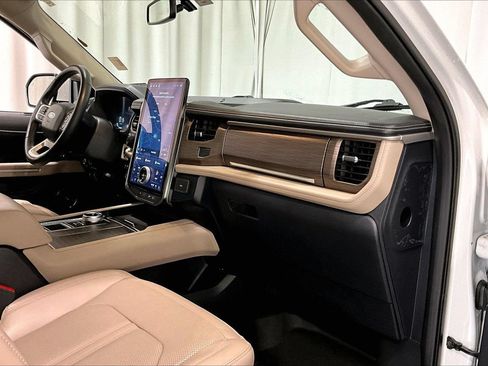Used 2023 Ford Expedition Max Limited RWD image 28