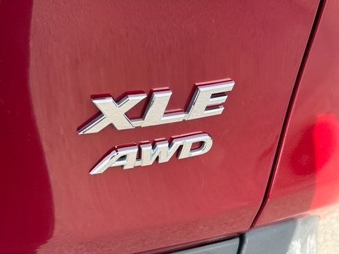 Used 2023 Toyota RAV4 XLE AWD/4WD image 18