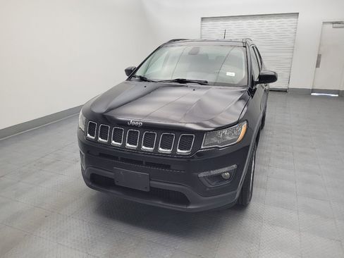 Used 2018 Jeep Compass Latitude w/ Safe & Security Group AWD/4WD image 15