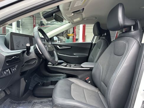 Certified 2024 Kia EV6 Light RWD image 13