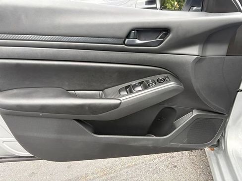 Used 2024 Nissan Altima 2.5 S image 22