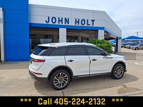 Used 2021 Lincoln Corsair FWD image 9