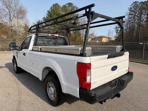Used 2018 Ford F250 XL w/ Power Equipment Group image 5
