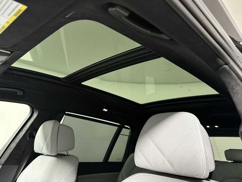 New 2026 BMW X7 xDrive40i w/ Executive Package image 18