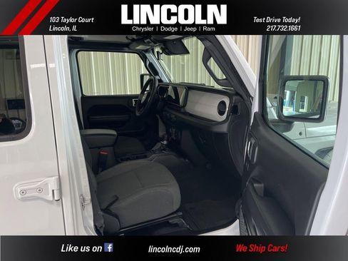 Used 2024 Jeep Wrangler Sport S image 13