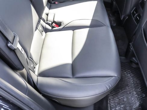 Used 2024 MAZDA CX-30 AWD 2.5 S w/ Select Sport Pkg image 33