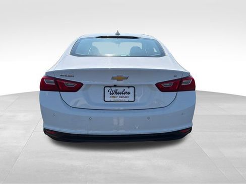 Used 2025 Chevrolet Malibu LT FWD image 4