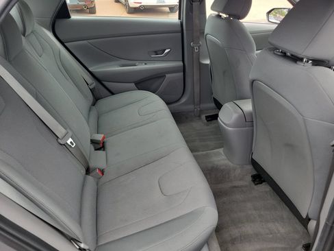 Used 2023 Hyundai Elantra SE w/ Cargo Package FWD image 21