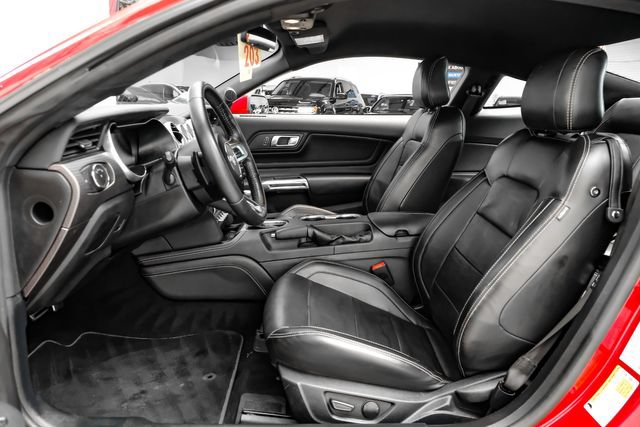 Used 2020 Ford Mustang GT Premium w/ GT Performance Package RWD image 5