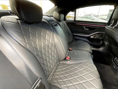 Used 2025 Mercedes-Benz S 580 S 580 image 19