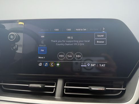 Used 2025 Chevrolet Trax LS FWD image 35