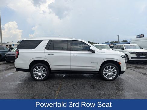 Used 2024 Chevrolet Tahoe High Country w/ Premium Package RWD image 3