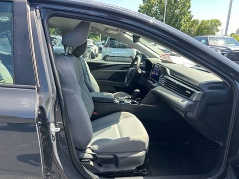 Used 2025 Toyota Camry LE FWD image 17