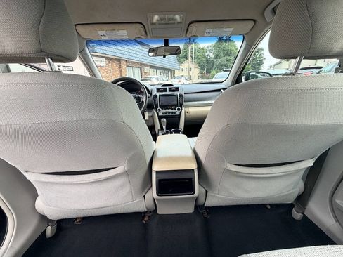 Used 2012 Toyota Camry LE FWD image 45