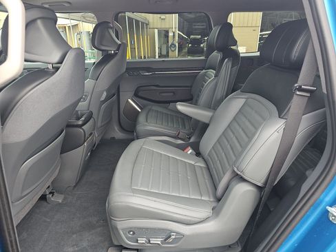 Used 2024 Kia EV9 Land AWD/4WD image 18