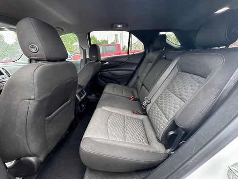 Used 2019 Chevrolet Equinox LT FWD image 16