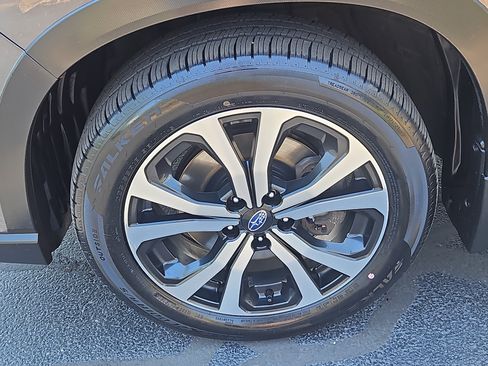 Certified 2023 Subaru Forester Limited AWD/4WD image 4