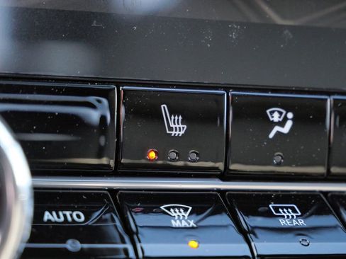 New 2026 GMC Canyon Elevation w/ Convenience Package image 52