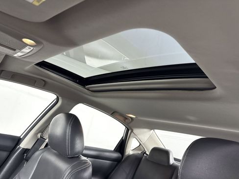 Used 2018 Nissan Altima 2.5 SV w/ 2.5 SV Technology Package image 19