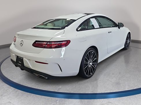 Used 2022 Mercedes-Benz E 450 Coupe image 5