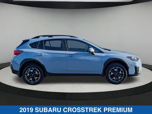 Used 2019 Subaru Crosstrek 2.0i Premium w/ Eyesight System image 2