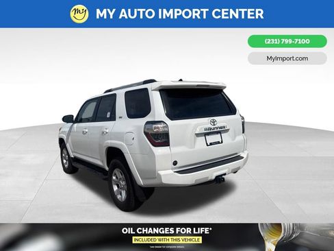 Used 2024 Toyota 4Runner SR5 Premium AWD/4WD image 5