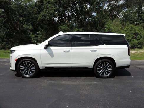 Certified 2023 Cadillac Escalade Sport w/ Touring Package AWD/4WD image 8
