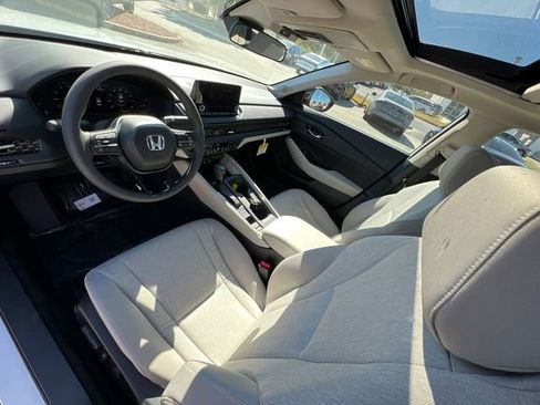 New 2025 Honda Accord SE image 11