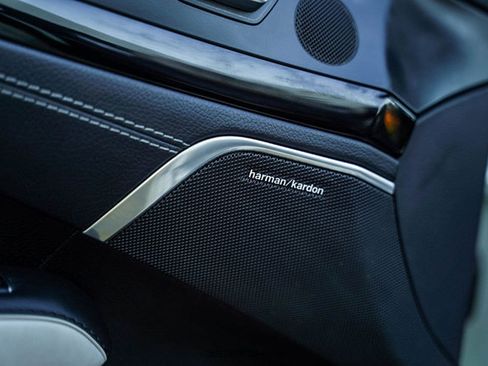 Used 2015 Mercedes-Benz SL 550 image 52